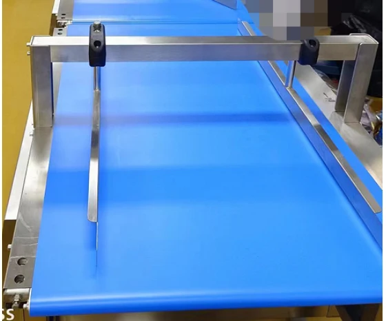 Automatic Feeding And Packaging Machine For Caramel Treats biscuit automatic feeding packaging line China supplier custom made